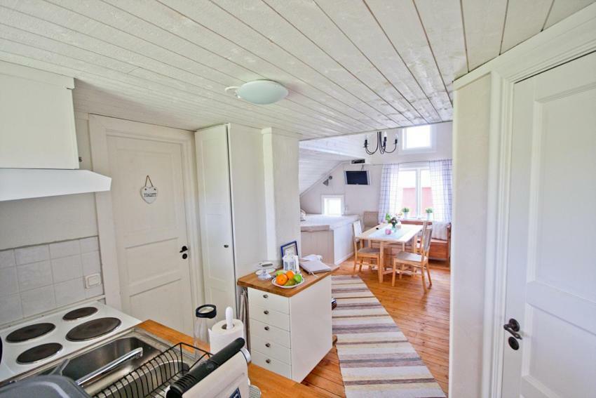 Broby Bed & Breakfast Nykoping Bagian luar foto